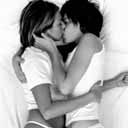 Целующиеся девушки - erotic